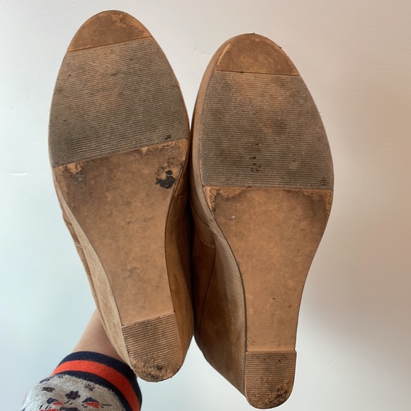 Forever 21 Suede Heels - Picture 6 of 6